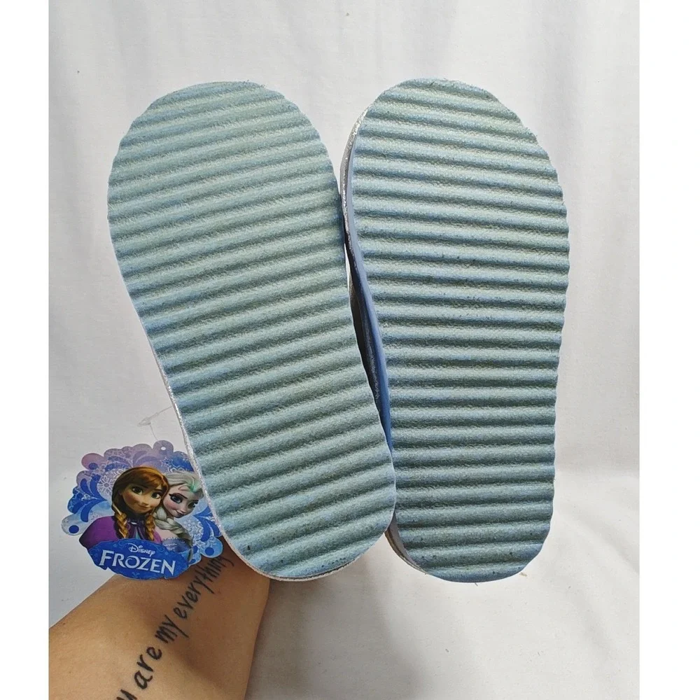Disney Frozen Boots Silver Anna Elsa Faux Fur Metallic Snowflake Toddler 8 New